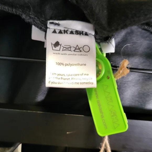 Black Faux Leather Leggings - Picture 7 of 7